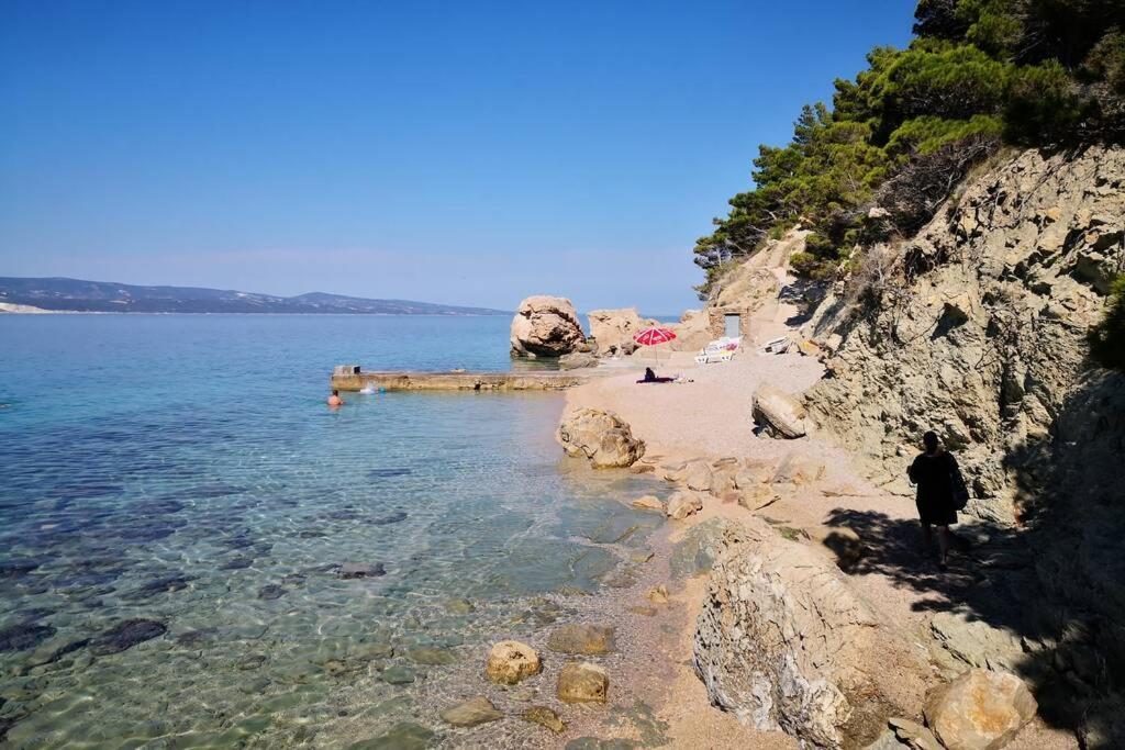 Beautiful Apartment 80 M From The Sea Marusici  外观 照片