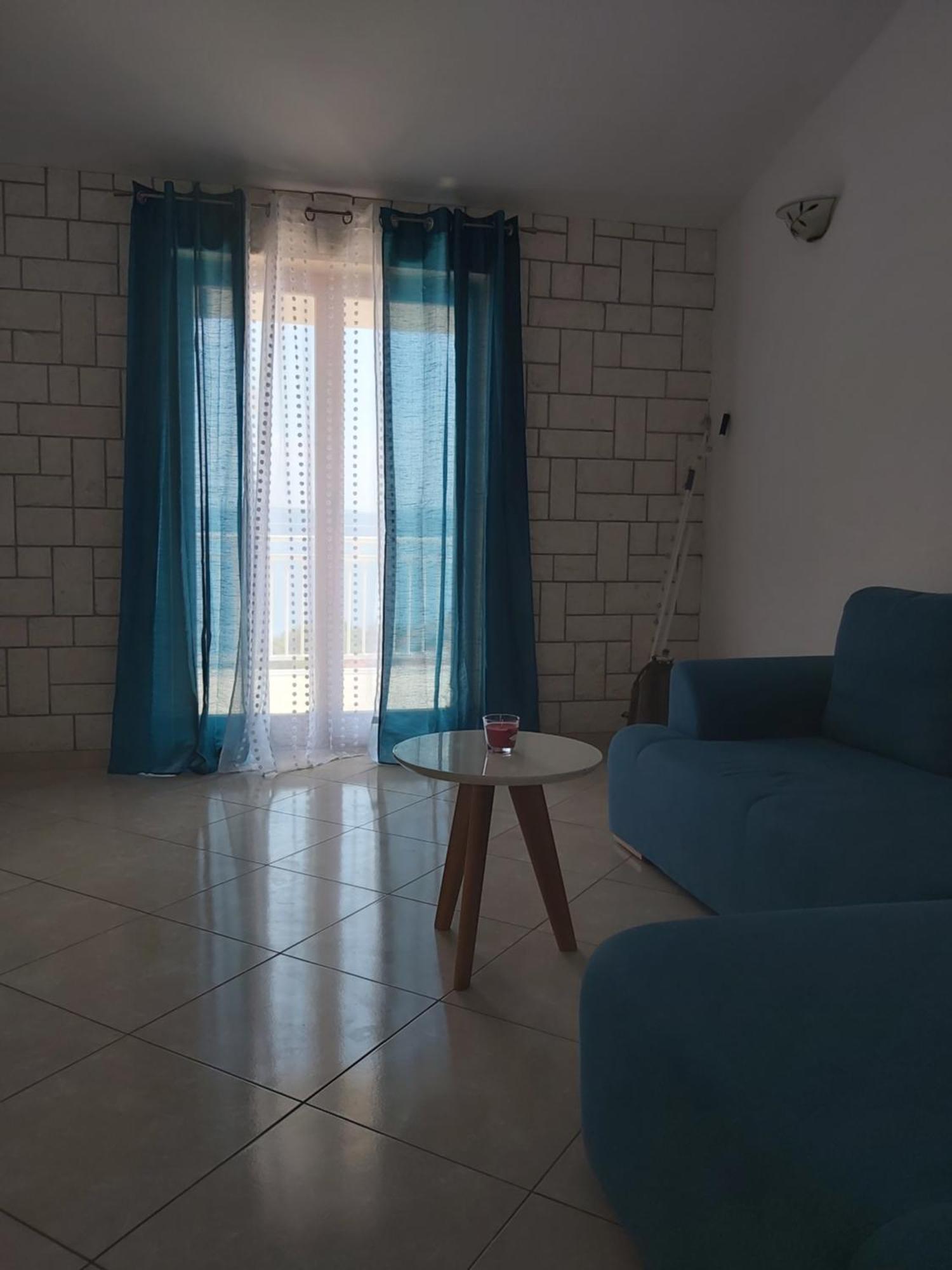 Beautiful Apartment 80 M From The Sea Marusici  客房 照片